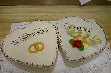 Hochzeitherz mit Ringen